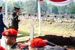 Panglima TNI Pimpin Upacara Pemakaman Militer Mayor Inf (Anm) Zulmi Aditya Iskandar