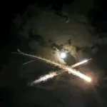 Heboh di Nias! Warga Panik Lihat Cahaya Misterius di Langit Mirip Api