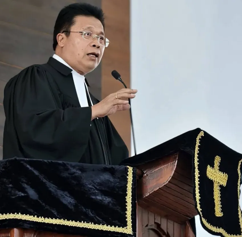 Ephorus HKBP: Kebangkitan Kristus sebagai Jawaban atas Krisis Dunia