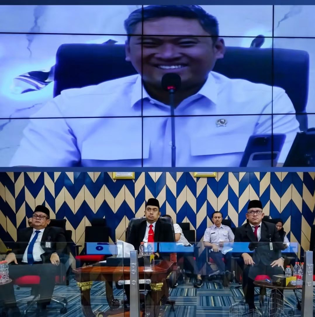 Pj Sekda Kota Medan Erfin Fahrurrazi mengikuti sosialisasi pengawasan SPPG secara virtual.