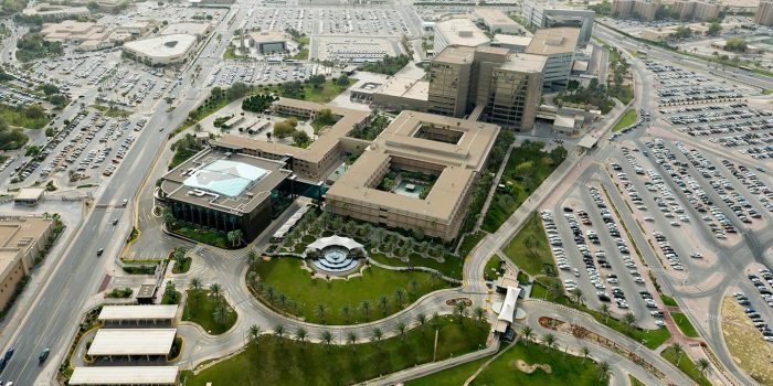 Houthi Serang Kantor Pusat Saudi Aramco, Sejumlah Lantai Gedung Rusak